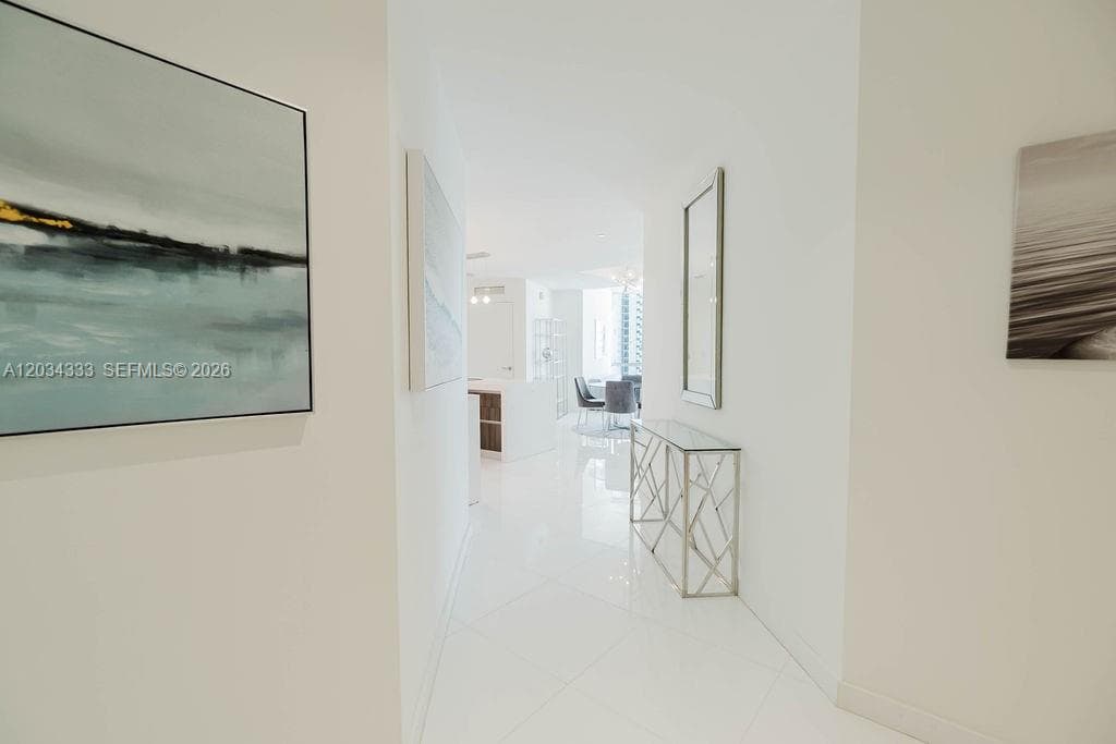 851 NE 1st Ave # 2303, Miami FL 33132 — 3