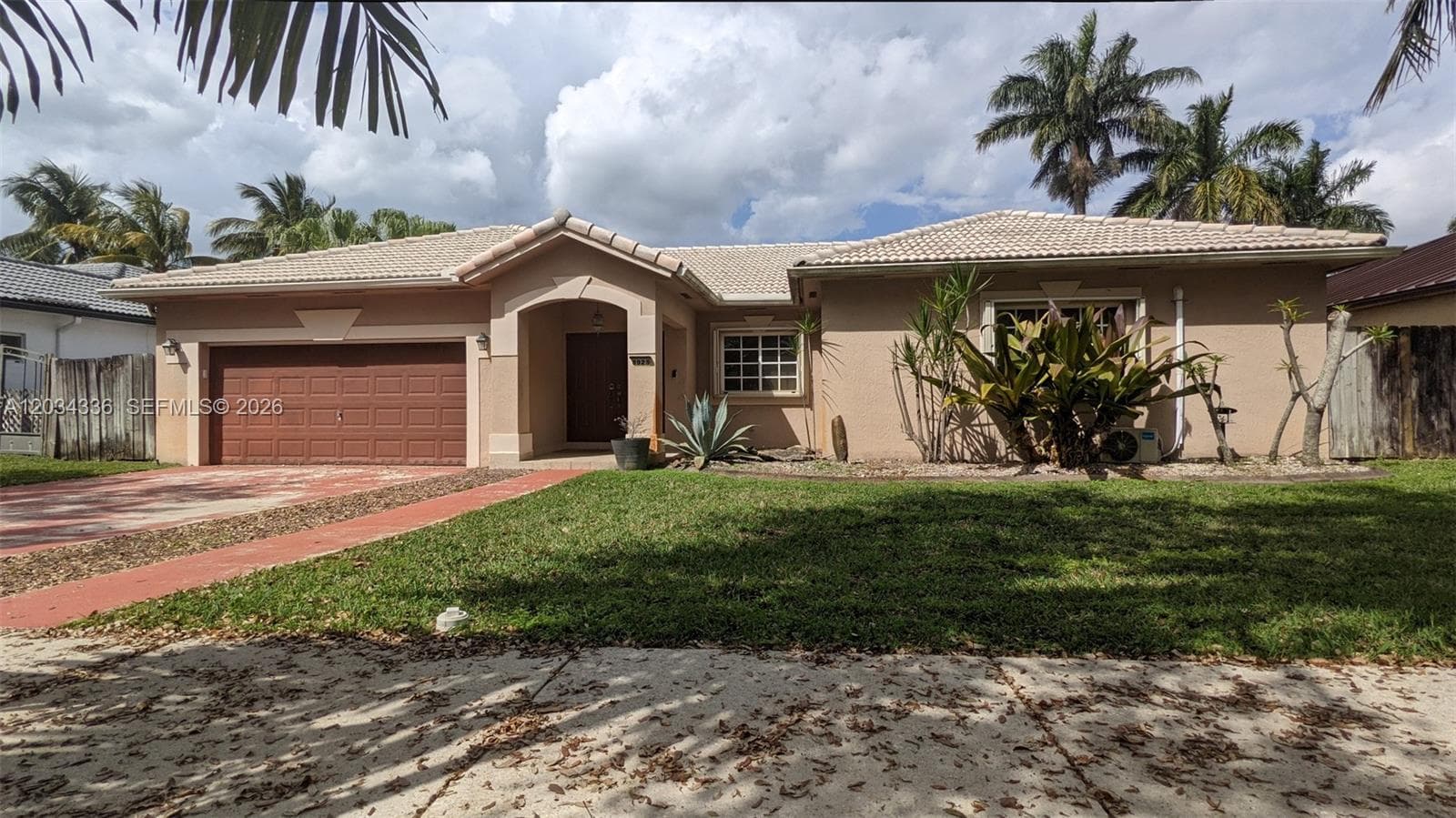 8929 NW 165th Ter # 8929, Miami Lakes FL 33018 — 10