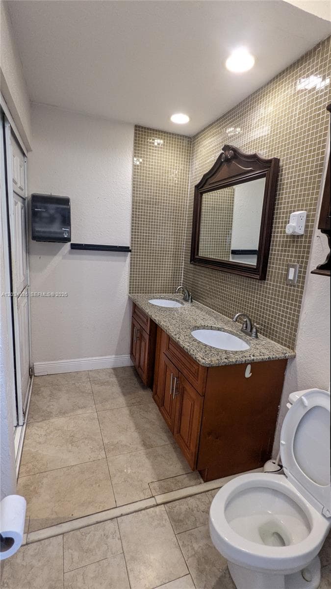 8929 NW 165th Ter # 8929, Miami Lakes FL 33018 — 14