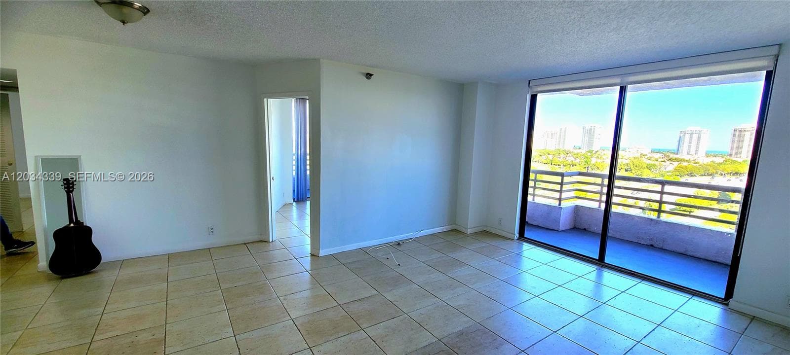 3300 NE 191 st # 1207, Aventura FL 33180 — 3