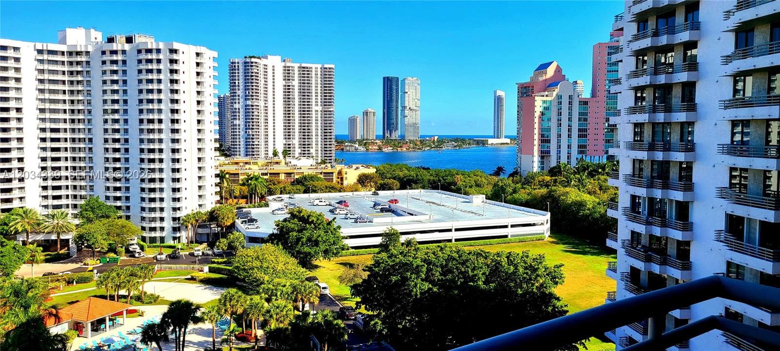 3300 NE 191 st # 1207, Aventura FL 33180 — 1