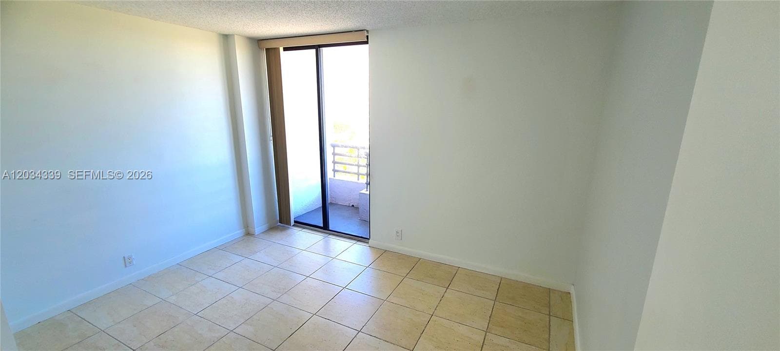 3300 NE 191 st # 1207, Aventura FL 33180 — 5