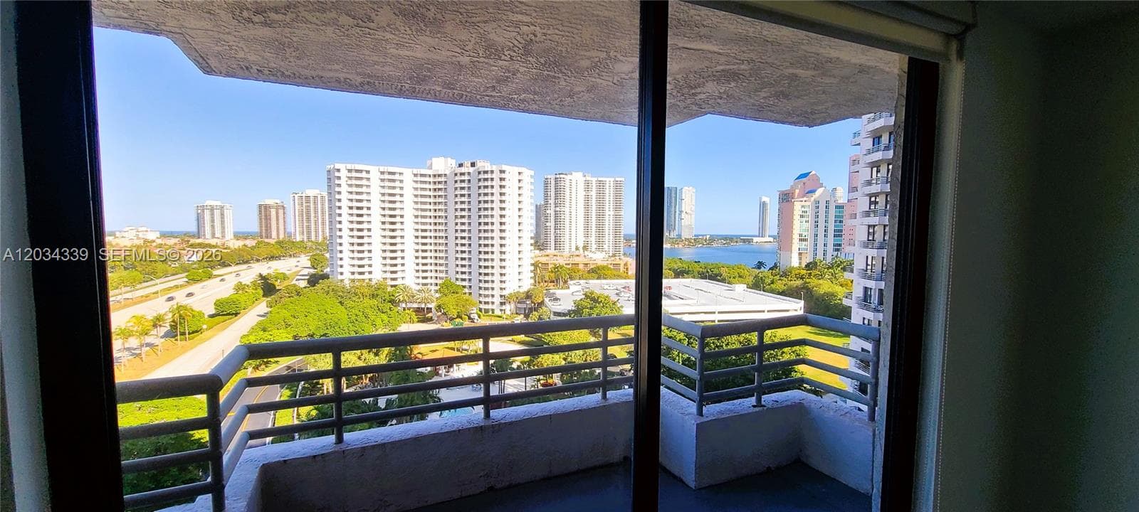 3300 NE 191 st # 1207, Aventura FL 33180 — 14