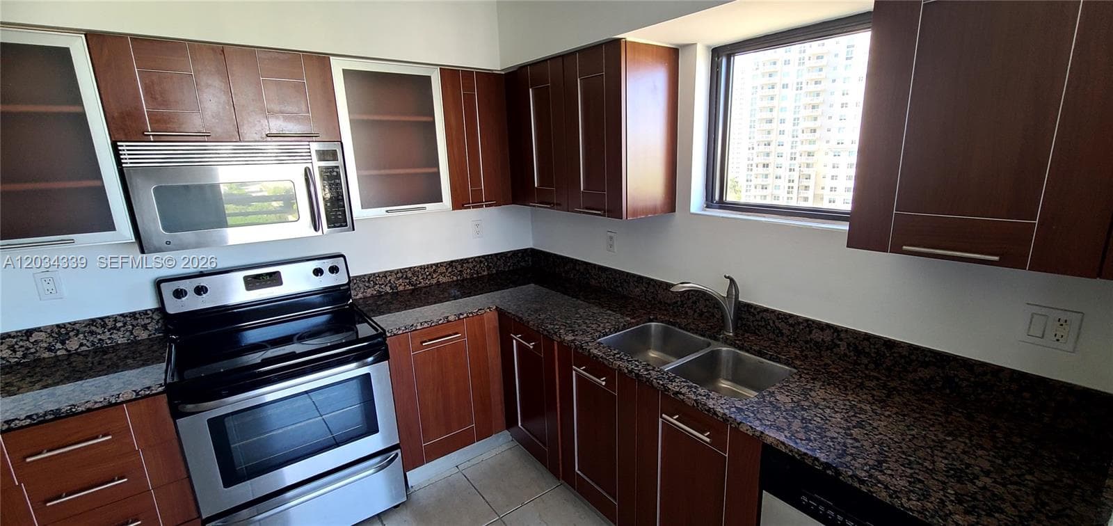 3300 NE 191 st # 1207, Aventura FL 33180 — 11