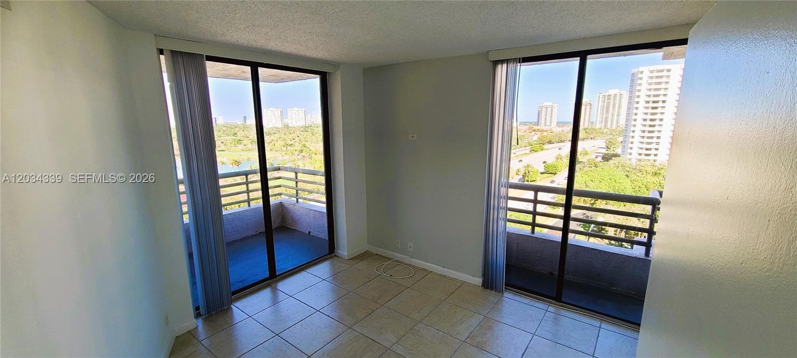3300 NE 191 st # 1207, Aventura FL 33180 — 8