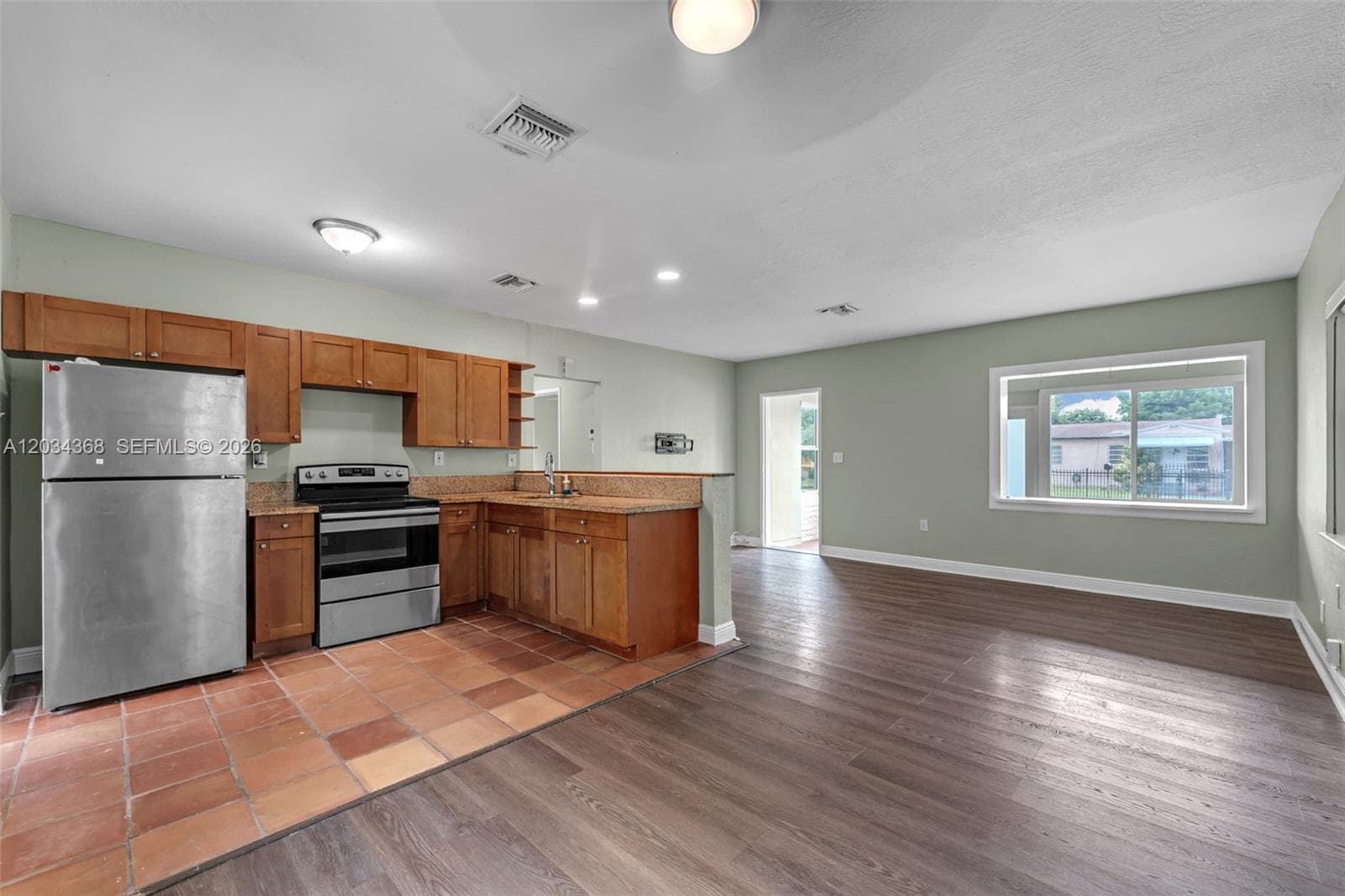421 NW 105th St, Miami FL 33150 — 6