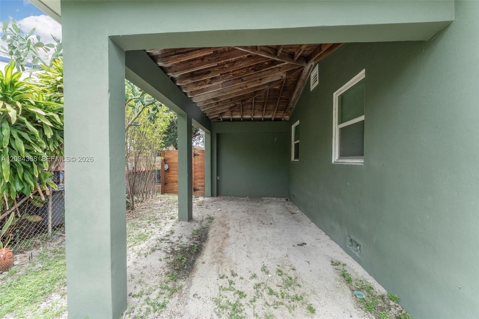 421 NW 105th St, Miami FL 33150 — 17