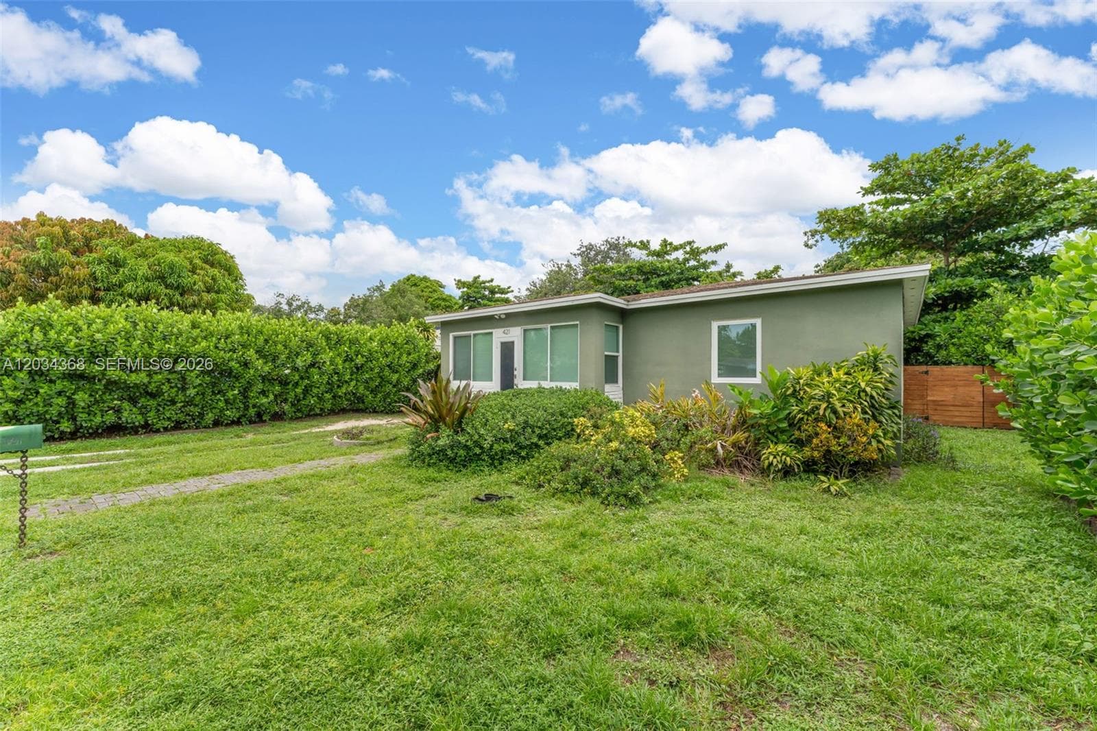 421 NW 105th St, Miami FL 33150 — 3