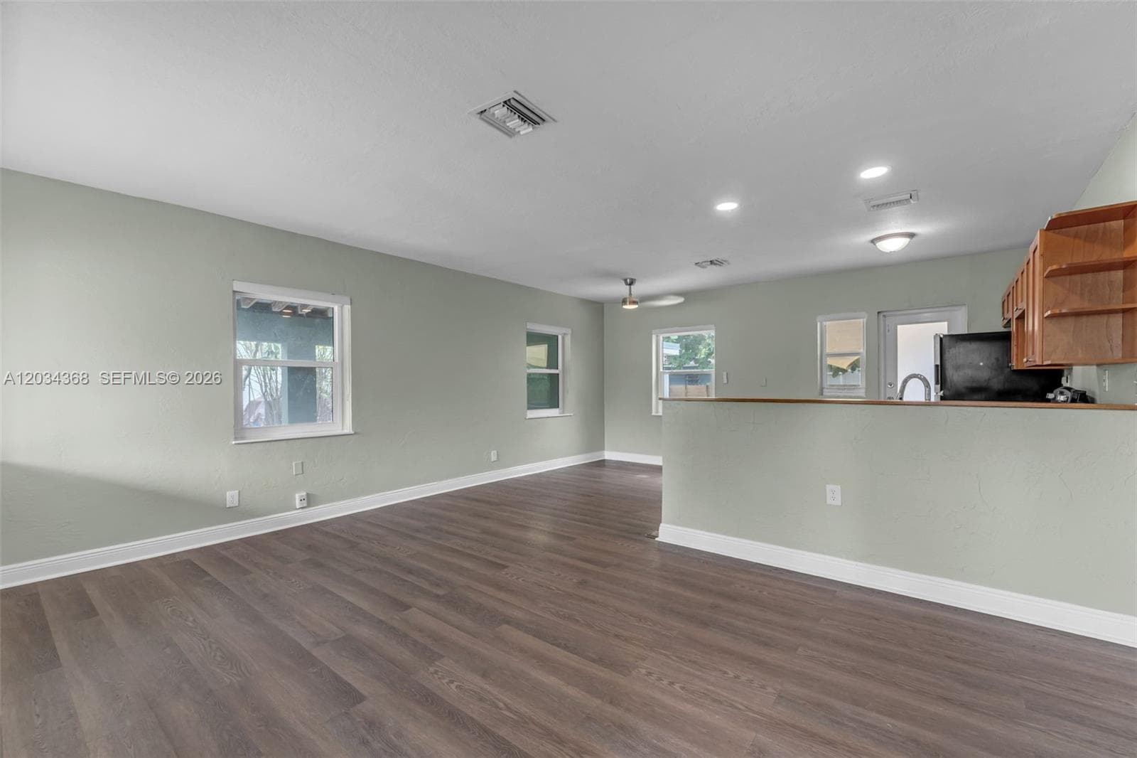 421 NW 105th St, Miami FL 33150 — 4