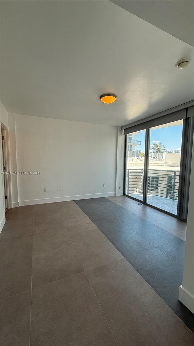2025 Meridian Ave # 4, Miami Beach FL 33139 — 12