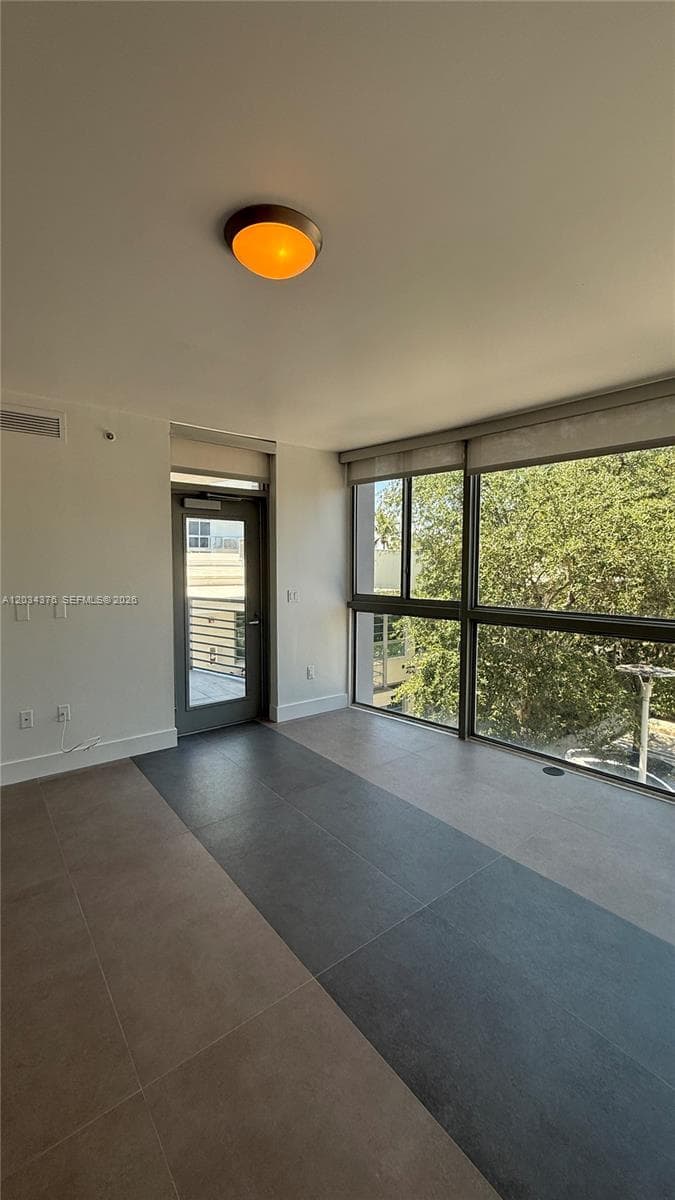 2025 Meridian Ave # 4, Miami Beach FL 33139 — 9