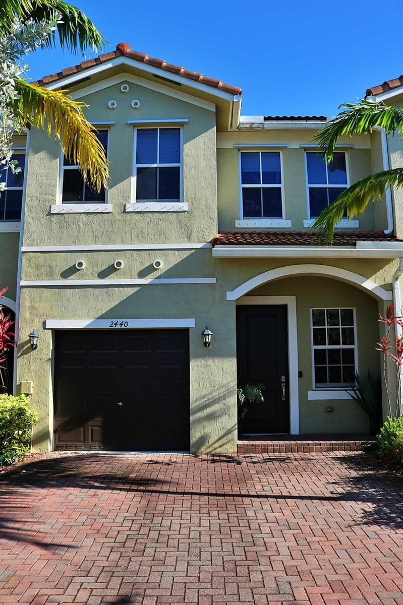 2440 SE 14th Court, Homestead FL 33035 — 1