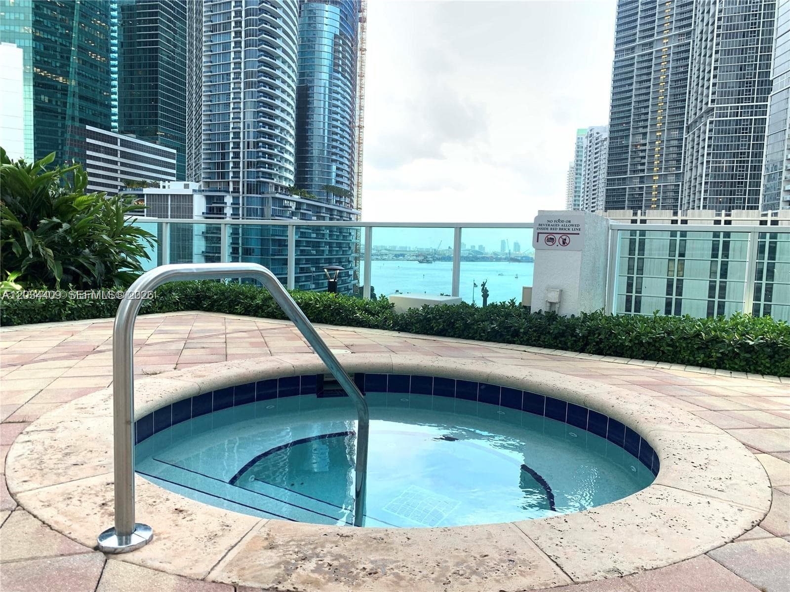31 SE 5th St # 1910, Miami FL 33131 — 17