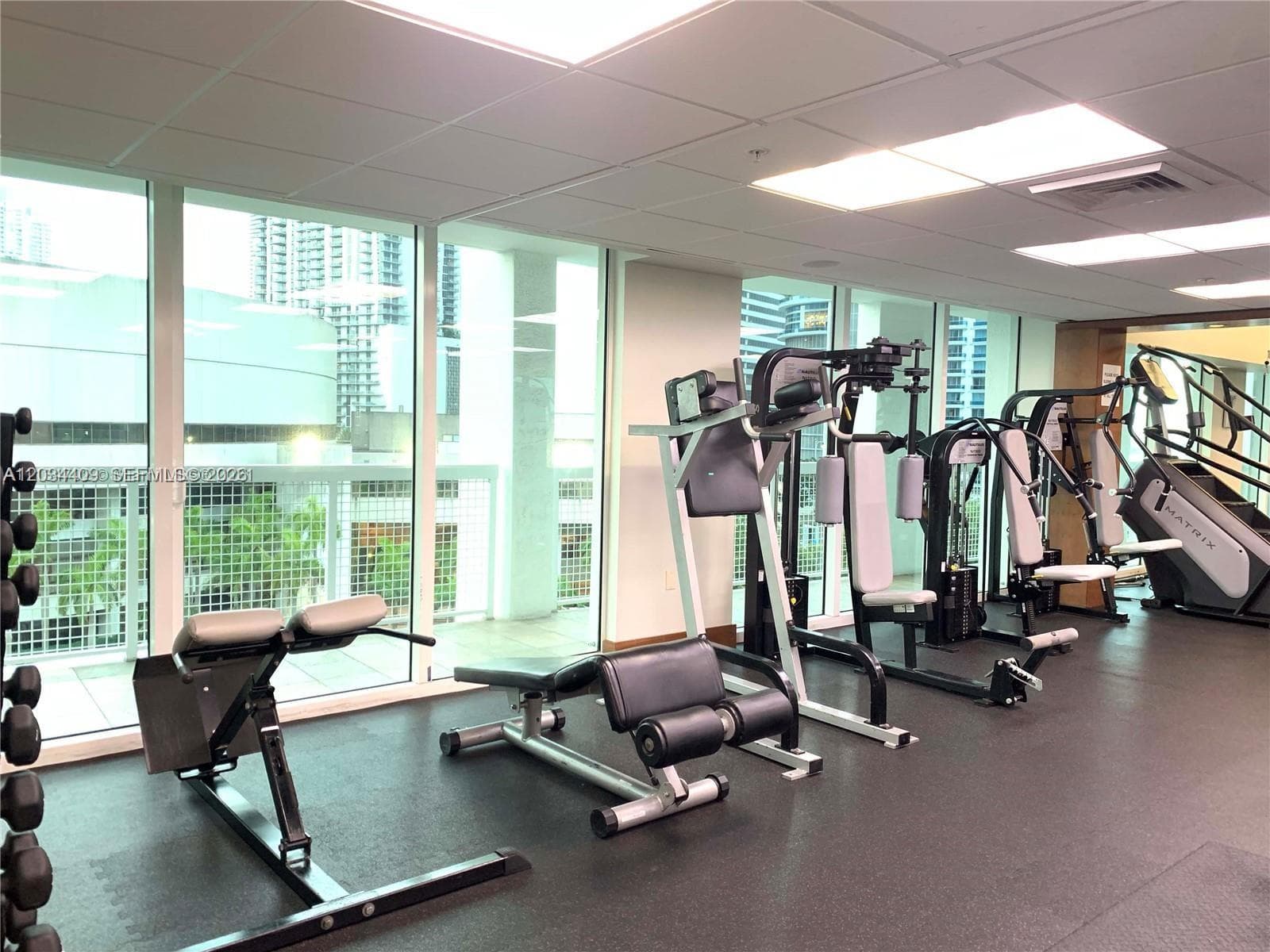 31 SE 5th St # 1910, Miami FL 33131 — 18