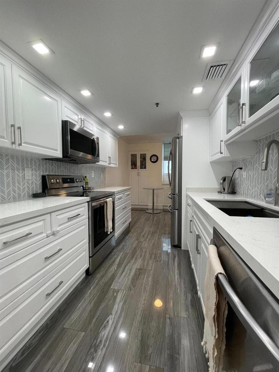 2457 Collins Avenue # 504, Miami Beach FL 33140 — 7