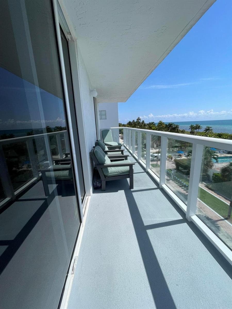2457 Collins Avenue # 504, Miami Beach FL 33140 — 10