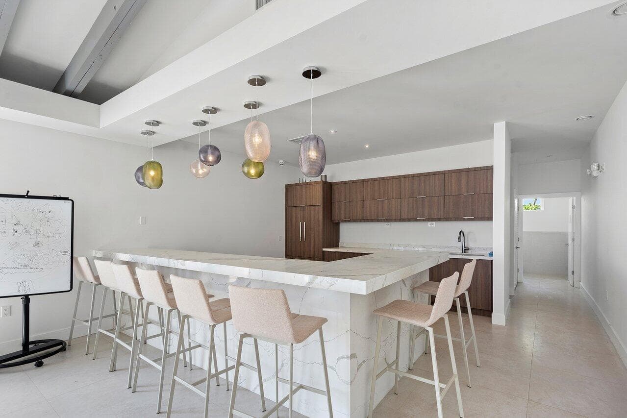2457 Collins Avenue # 504, Miami Beach FL 33140 — 14
