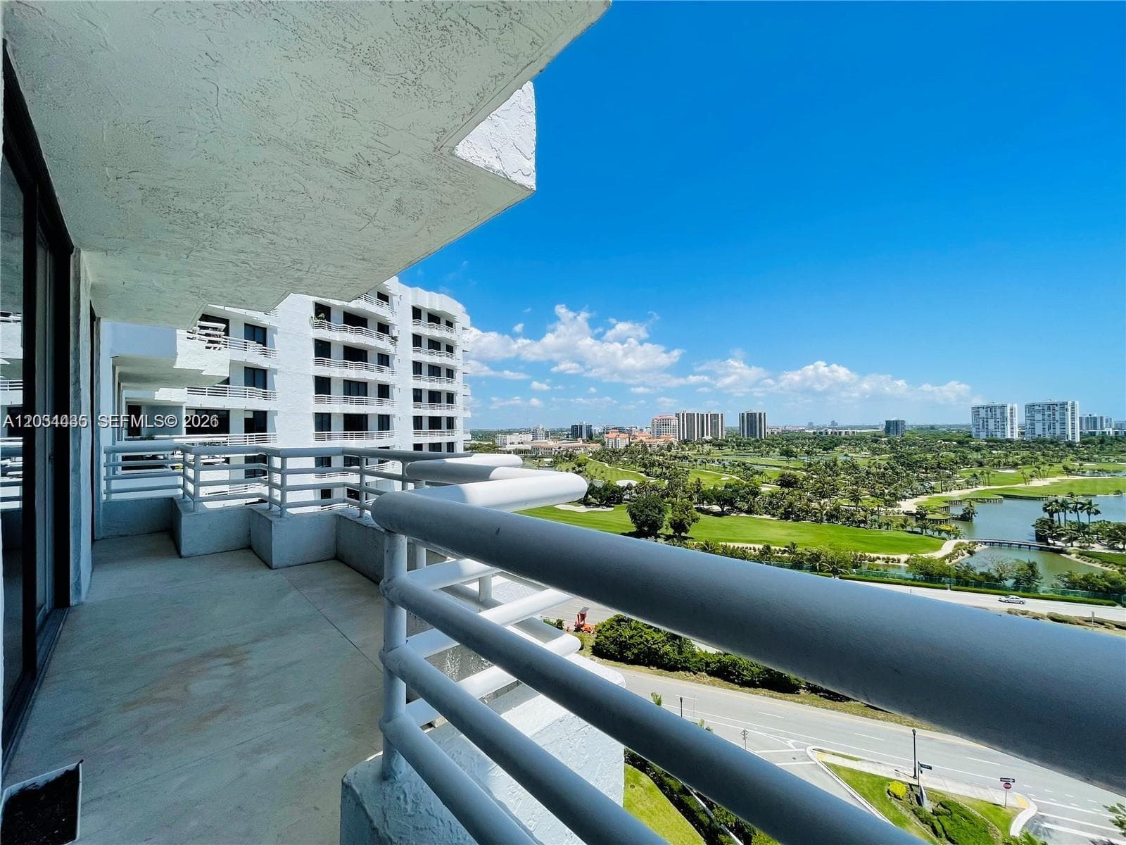3300 NE 192nd St # 1712, Aventura FL 33180 — 3