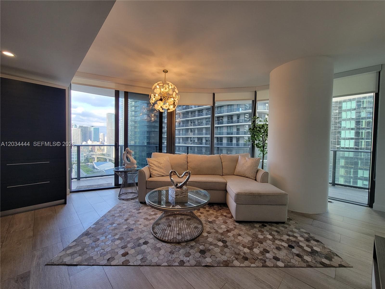 45 SW 9th St # 2201, Miami FL 33130 — 4