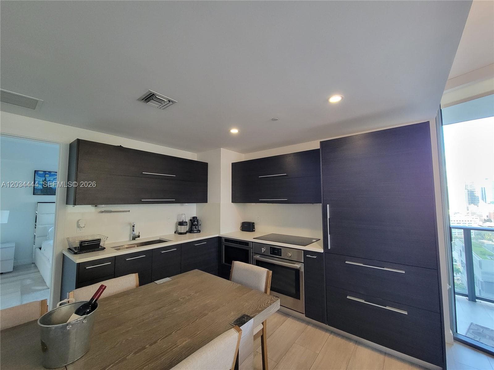 45 SW 9th St # 2201, Miami FL 33130 — 8