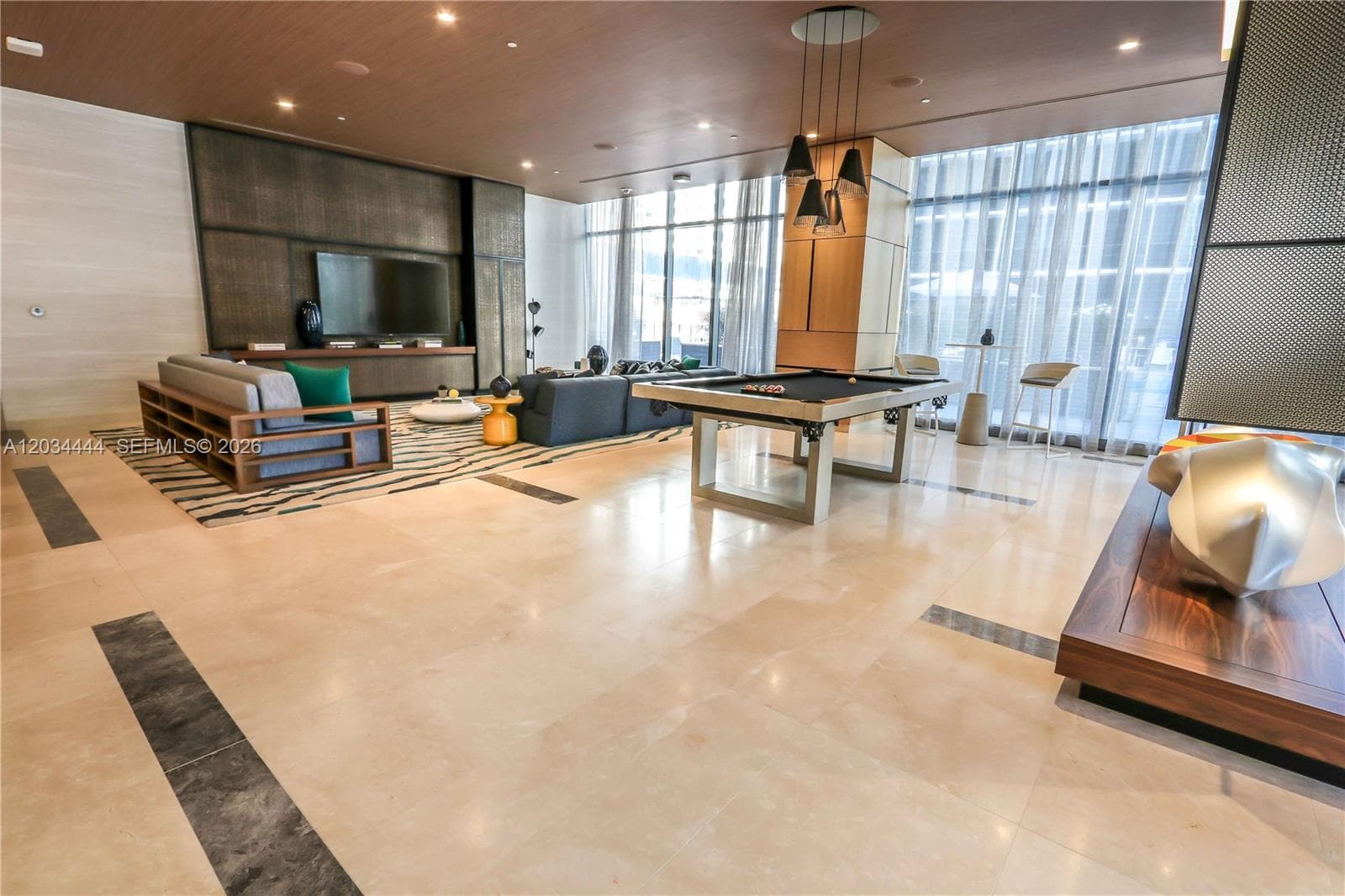 45 SW 9th St # 2201, Miami FL 33130 — 21