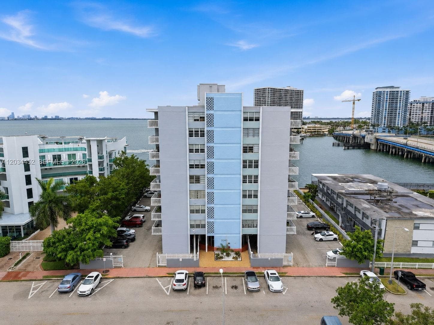 2016 Bay Dr # 504, Miami Beach FL 33141 — 2