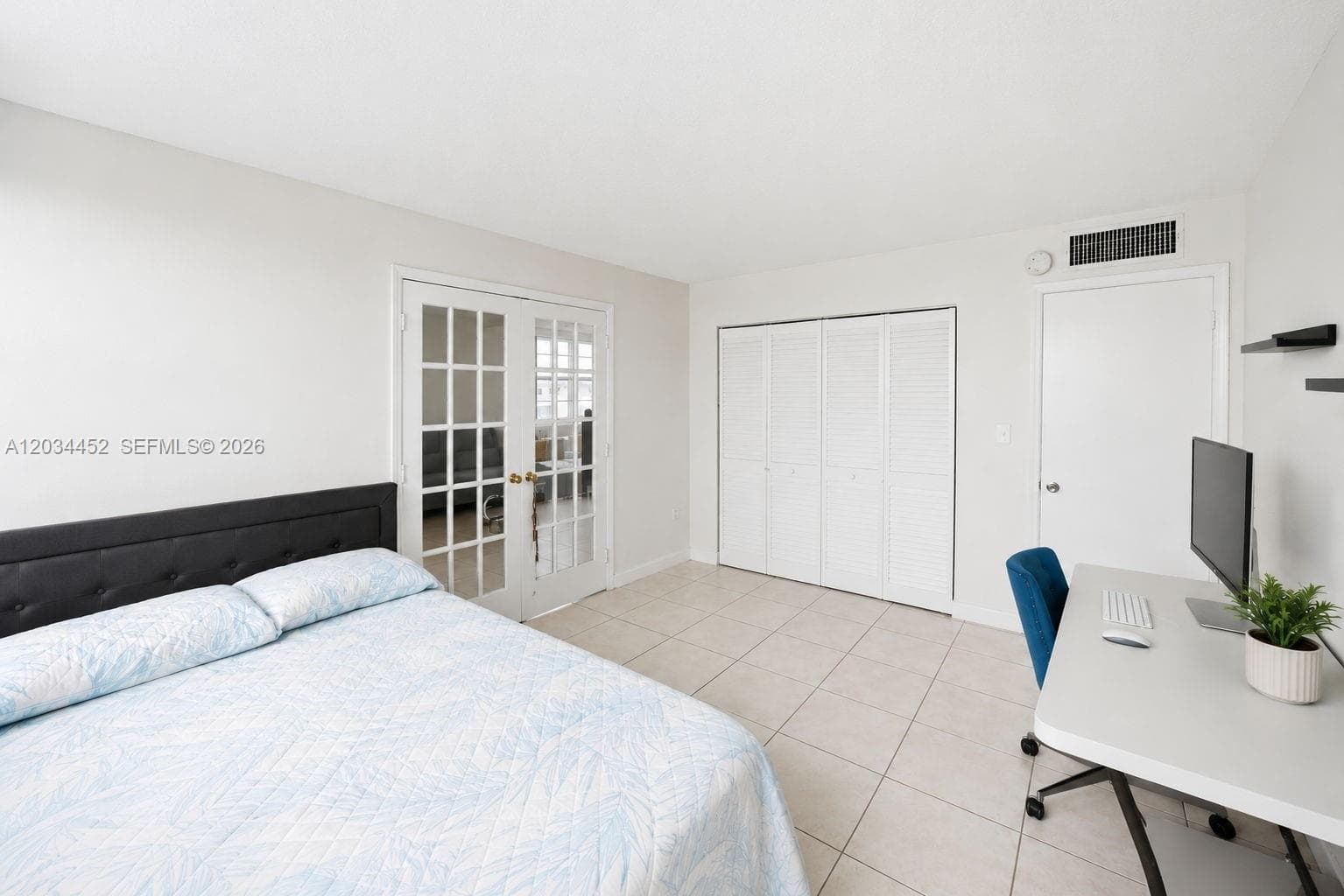 2016 Bay Dr # 504, Miami Beach FL 33141 — 17