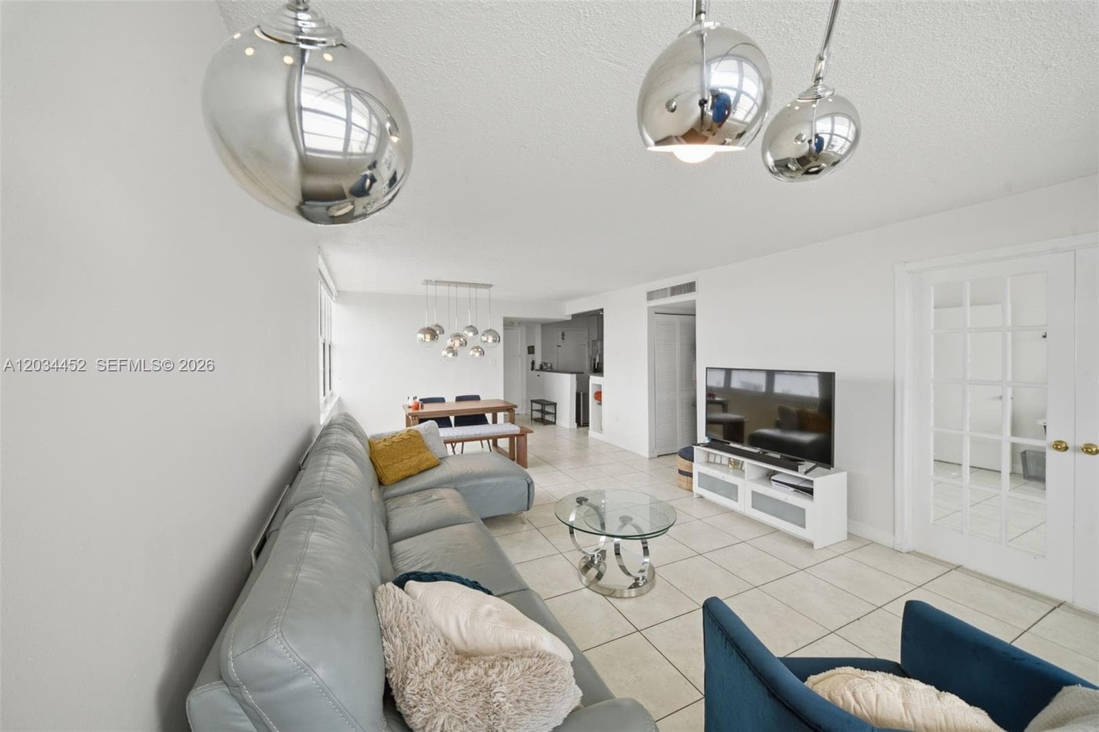 2016 Bay Dr # 504, Miami Beach FL 33141 — 16