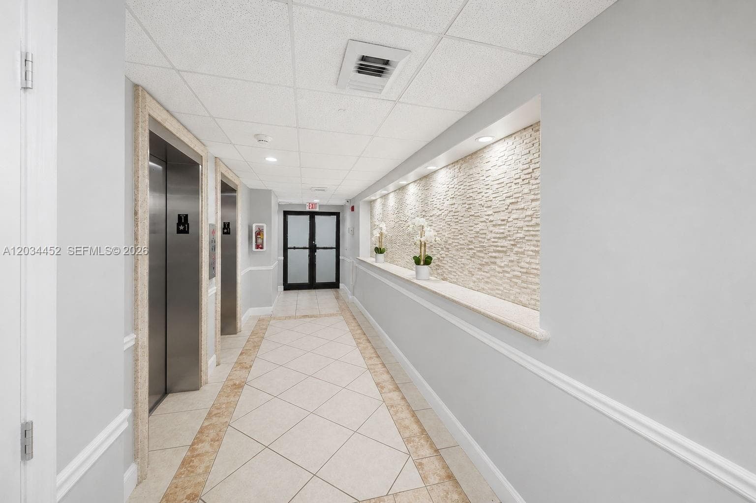 2016 Bay Dr # 504, Miami Beach FL 33141 — 7