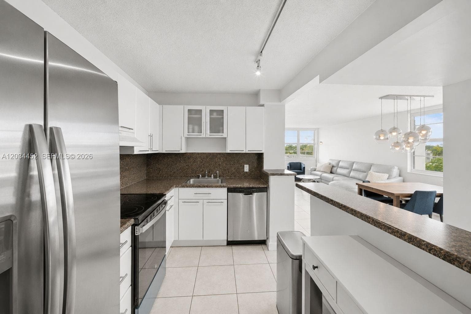 2016 Bay Dr # 504, Miami Beach FL 33141 — 10