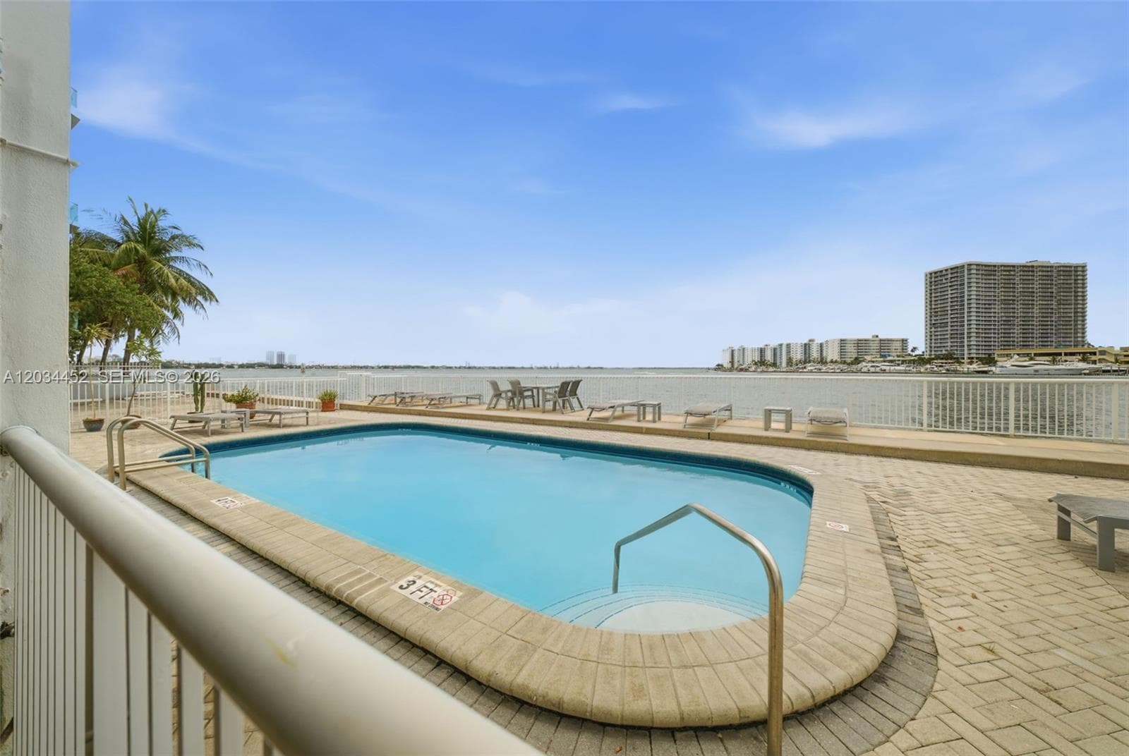 2016 Bay Dr # 504, Miami Beach FL 33141 — 35