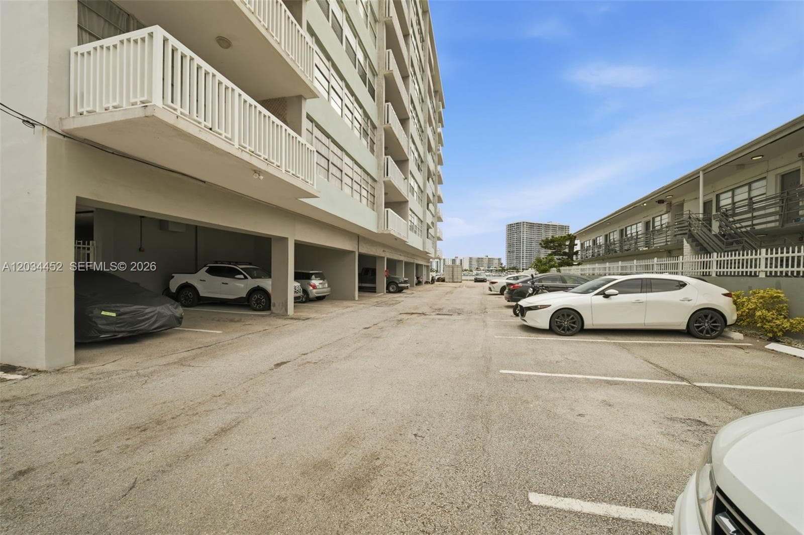 2016 Bay Dr # 504, Miami Beach FL 33141 — 39