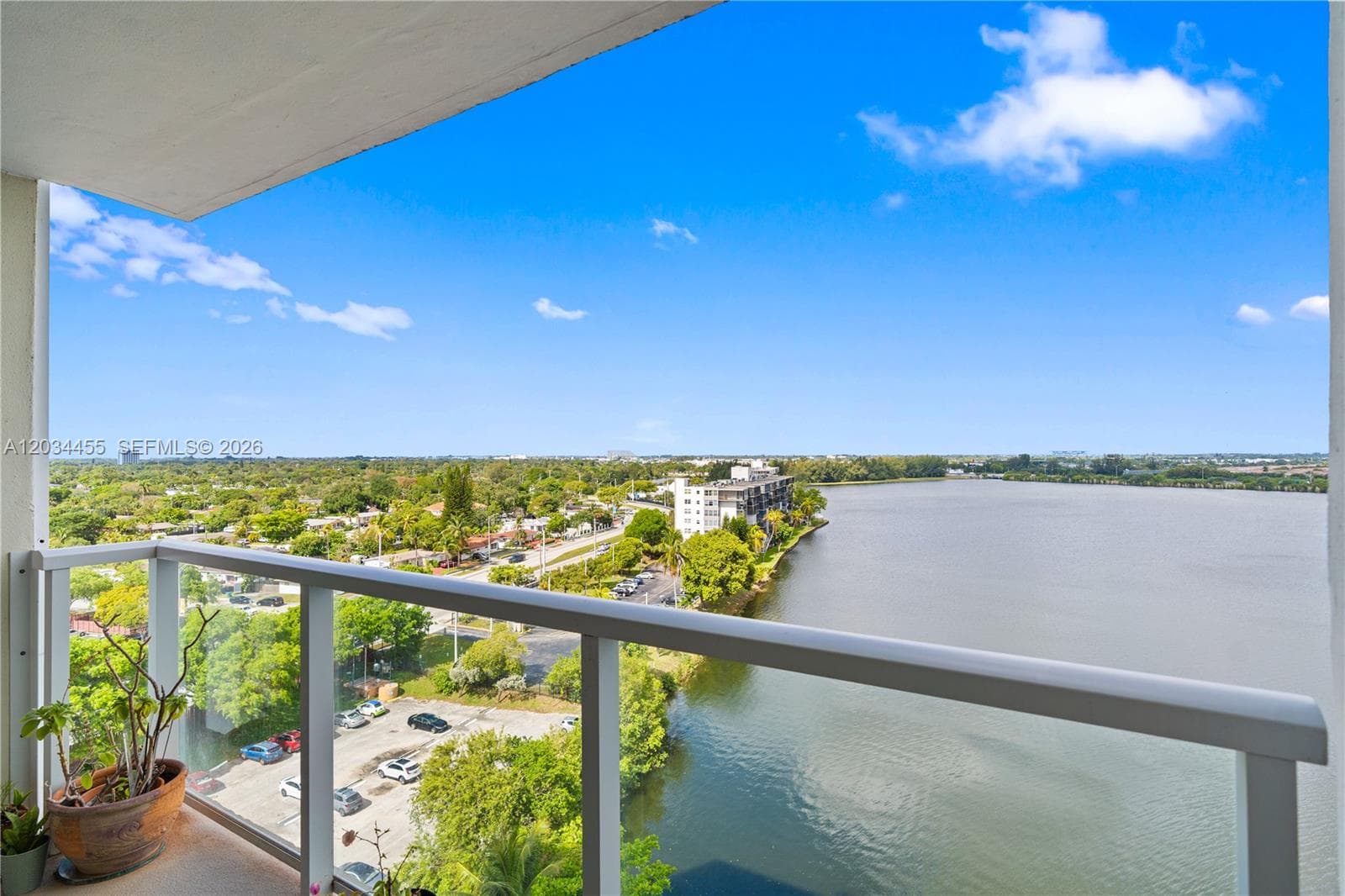 1301 NE Miami Gardens Dr # 1124W, Miami FL 33179 — 2