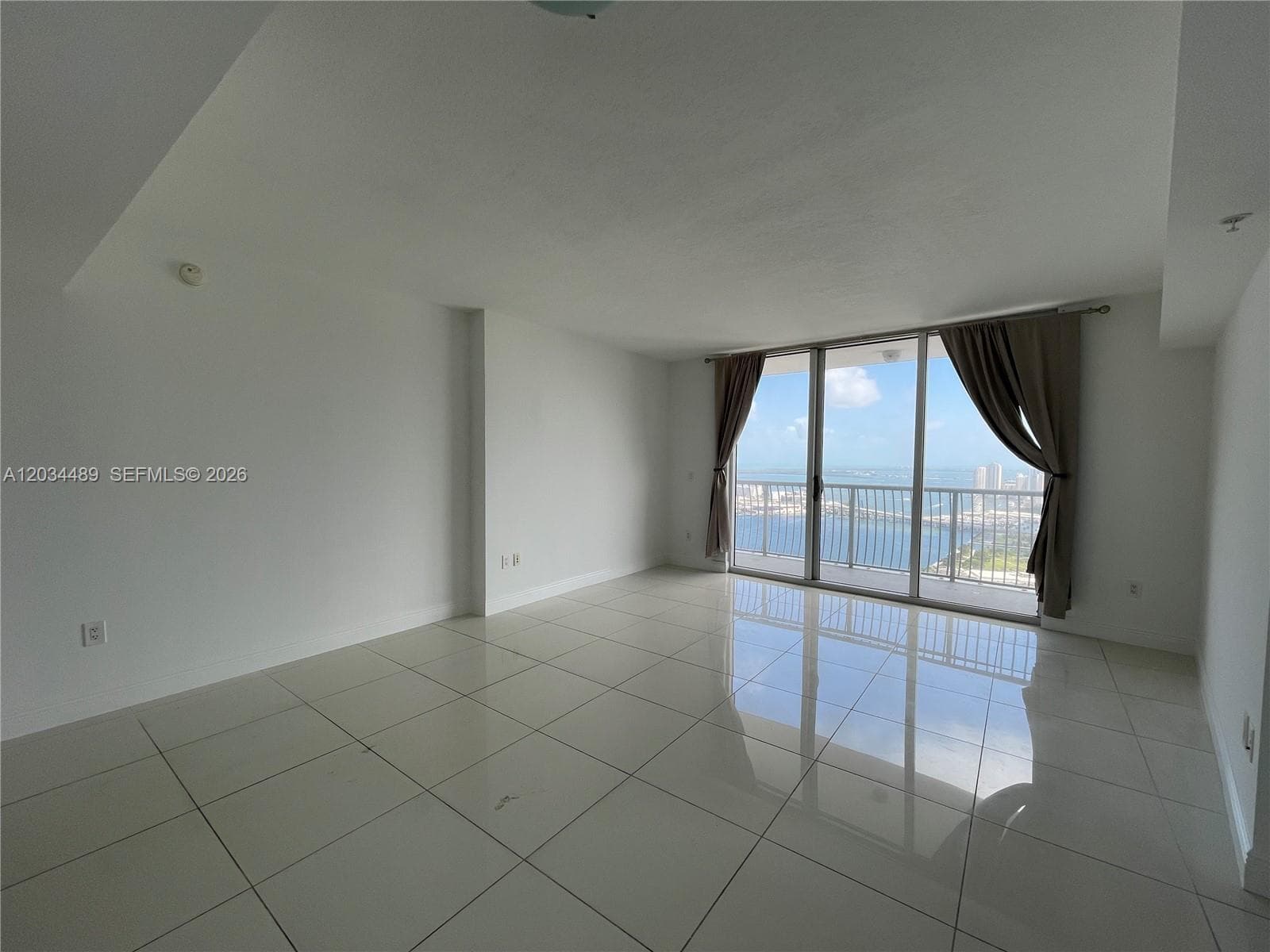 1750 N Bayshore Dr # 5408, Miami FL 33132 — 7