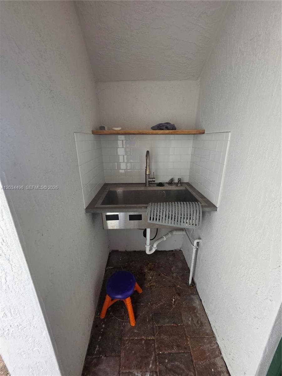 9424 SW 171st Pl, Miami FL 33196 — 32