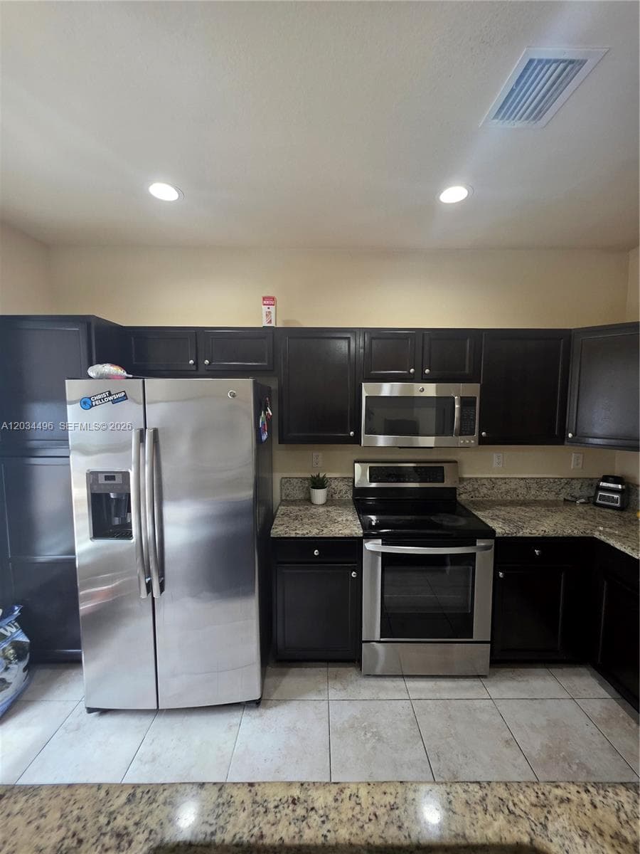 9424 SW 171st Pl, Miami FL 33196 — 1