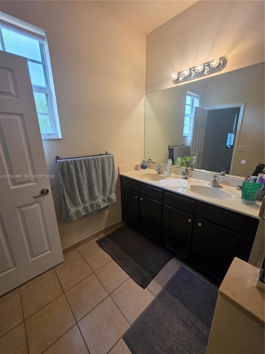 9424 SW 171st Pl, Miami FL 33196 — 10