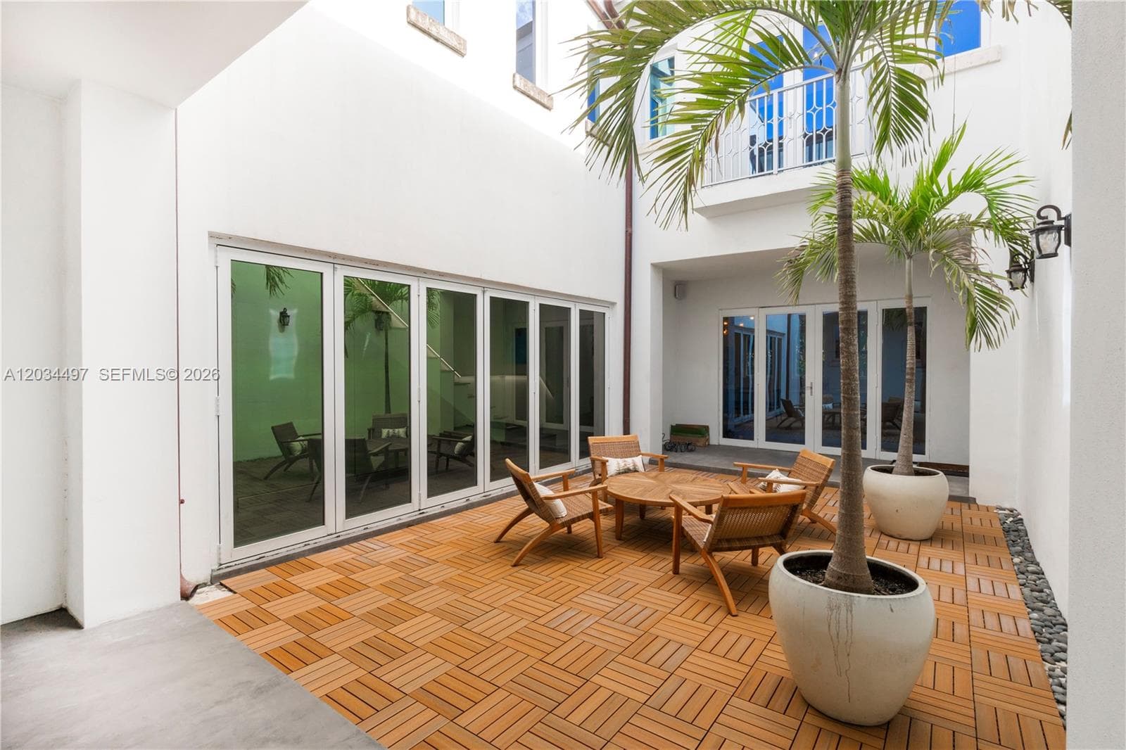 533 Anastasia Ave # 533, Coral Gables FL 33134 — 24