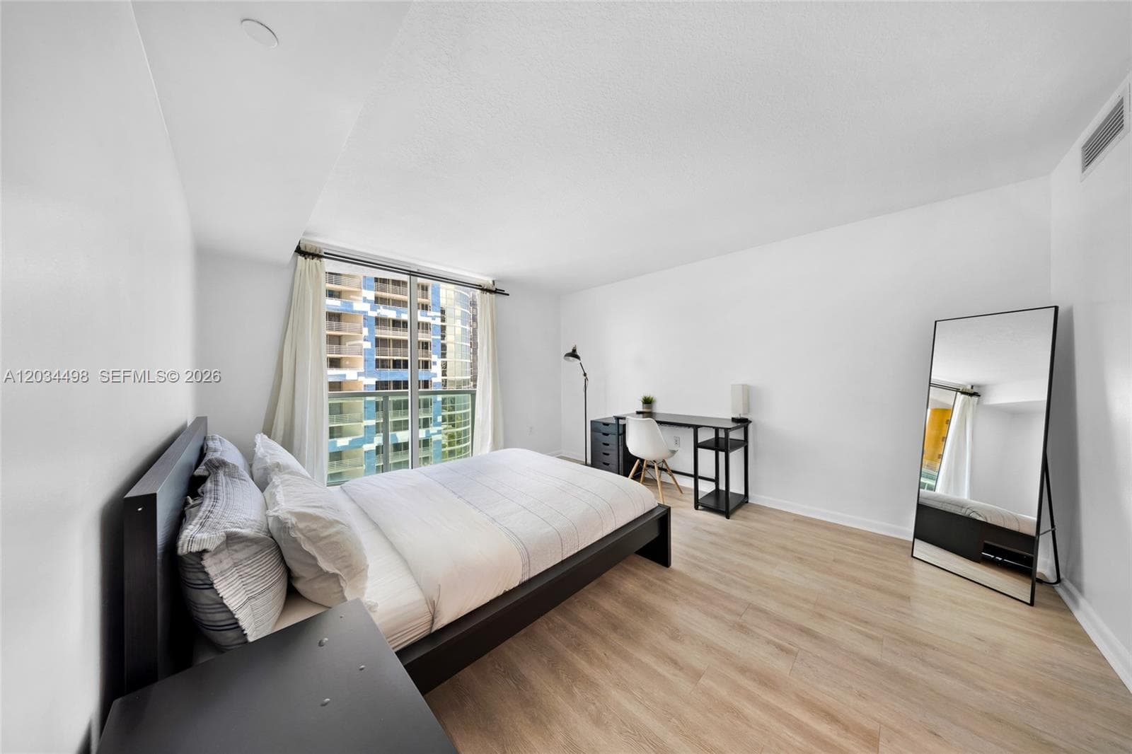 2101 Brickell Ave # 605, Miami FL 33129 — 15