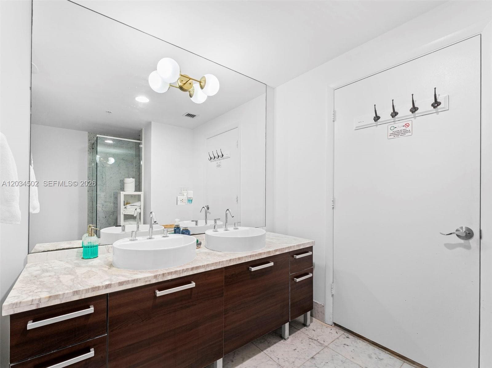 253 NE 2nd St # 1801, Miami FL 33132 — 19