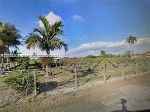 20990 SW 210th St, Miami FL 33187 — 1