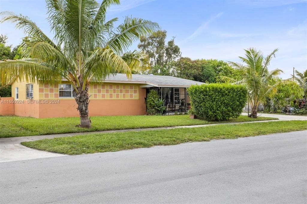 18930 NW 14th Avenue, Miami FL 33169 — 5