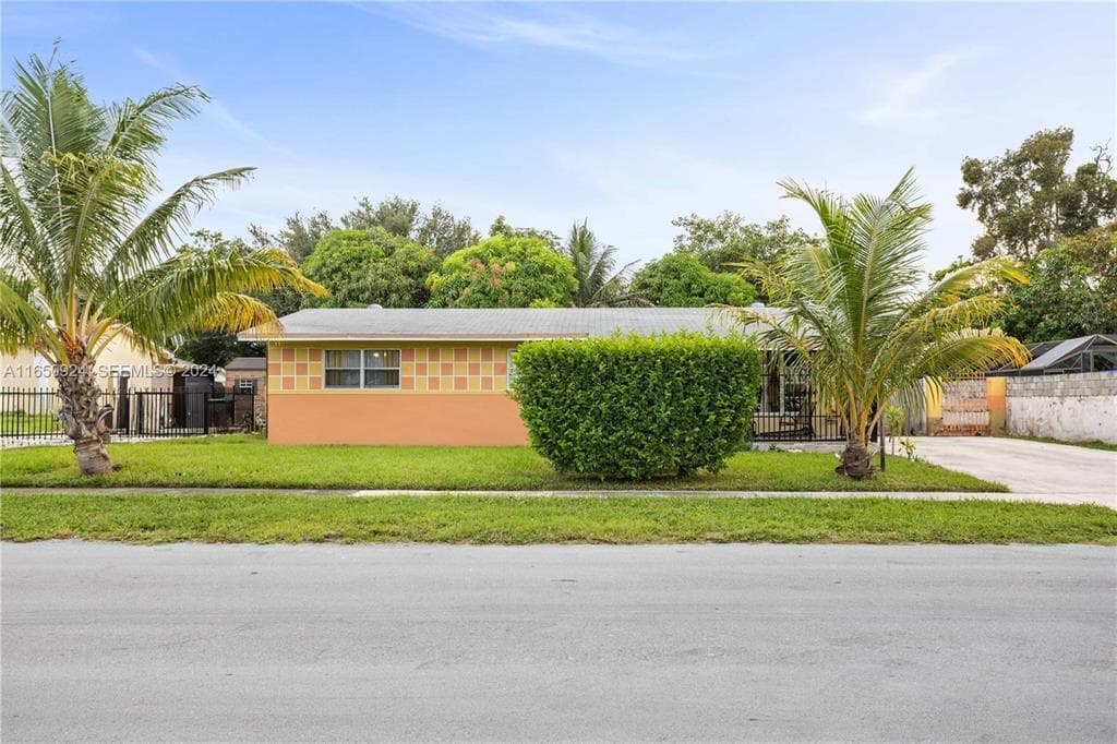 18930 NW 14th Avenue, Miami FL 33169 — 4