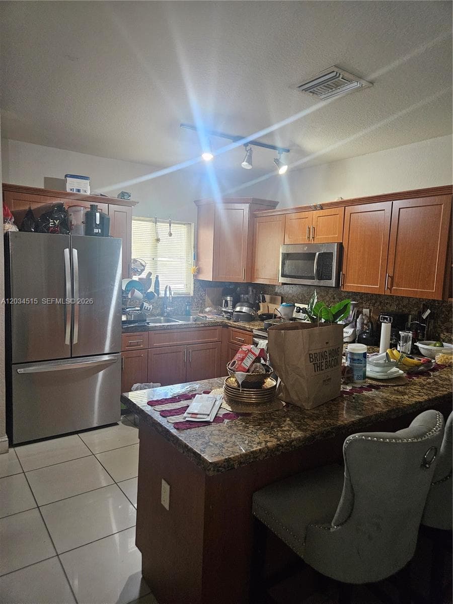 1905 NW 113th Ter, Miami FL 33167 — 4