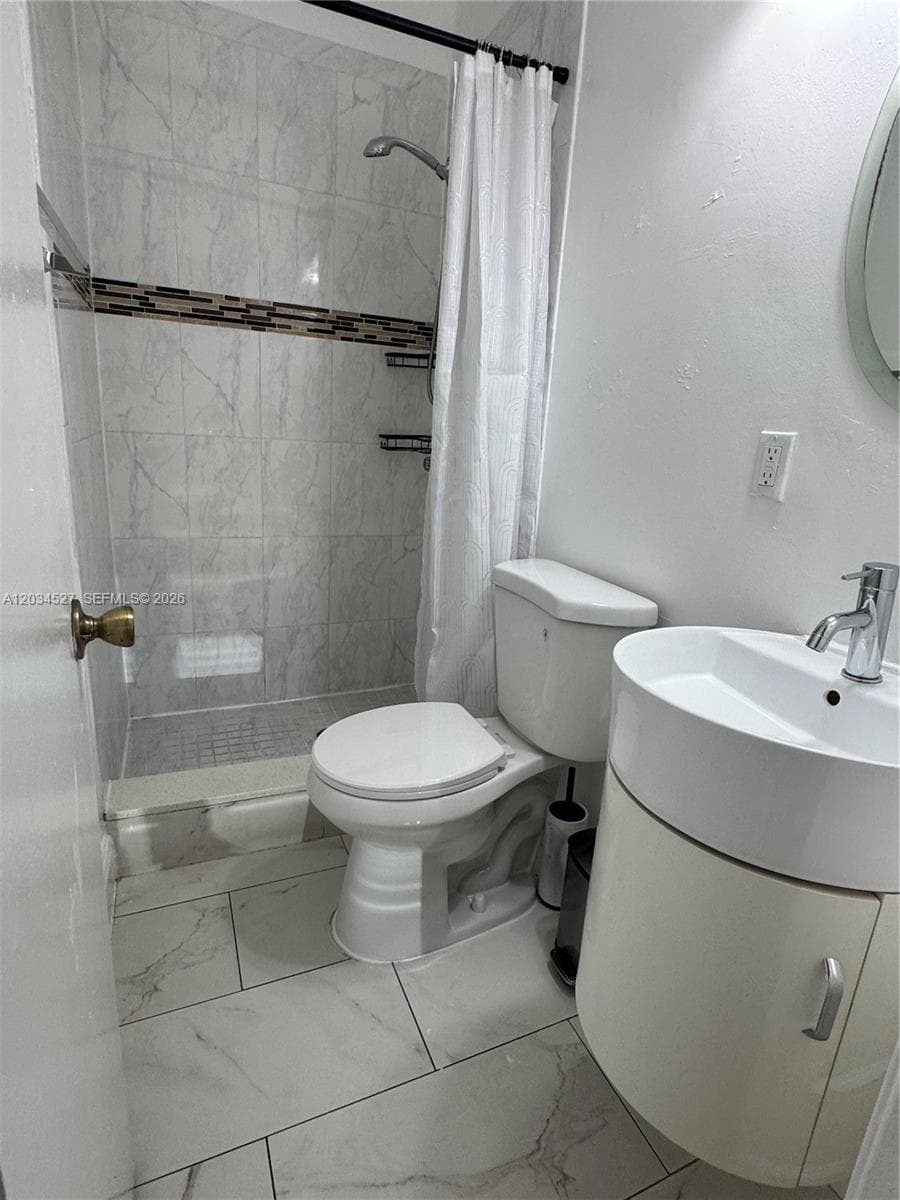 540 Beacom Blvd # 540, Miami FL 33135 — 13