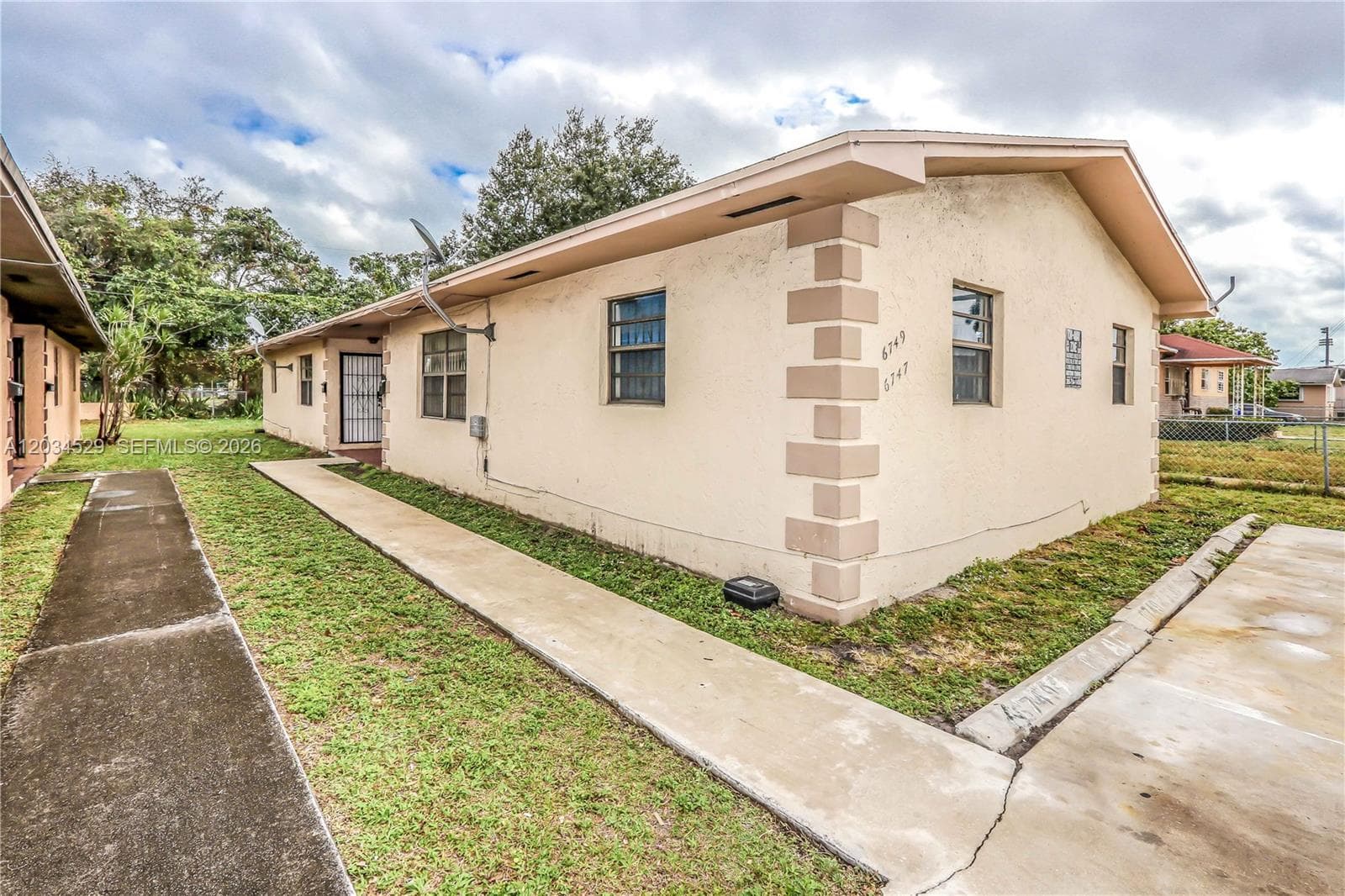 6747 NW 5th Ct # 2, Miami FL 33150 — 14