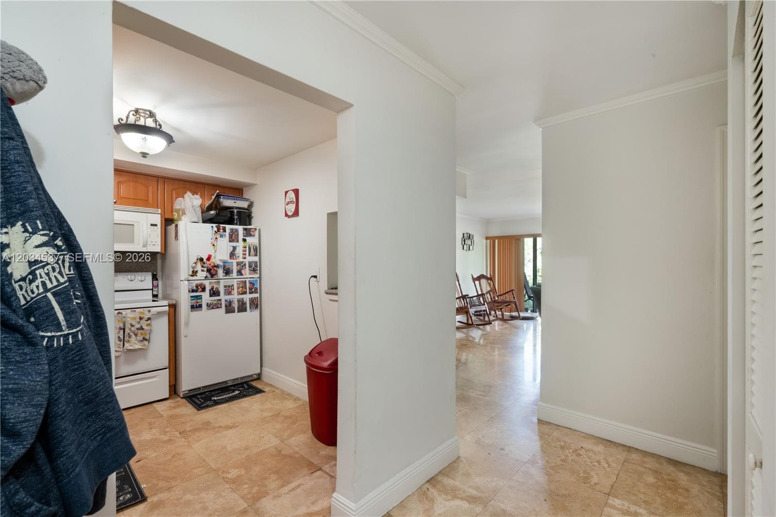 9371 Fontainebleau Blvd # I204, Miami FL 33172 — 12