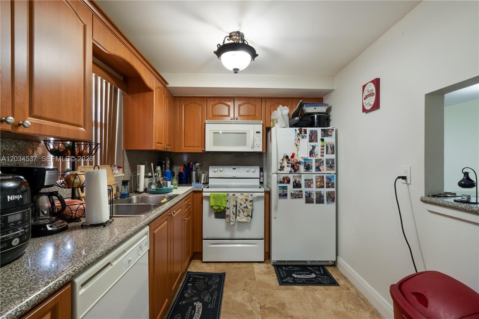 9371 Fontainebleau Blvd # I204, Miami FL 33172 — 9