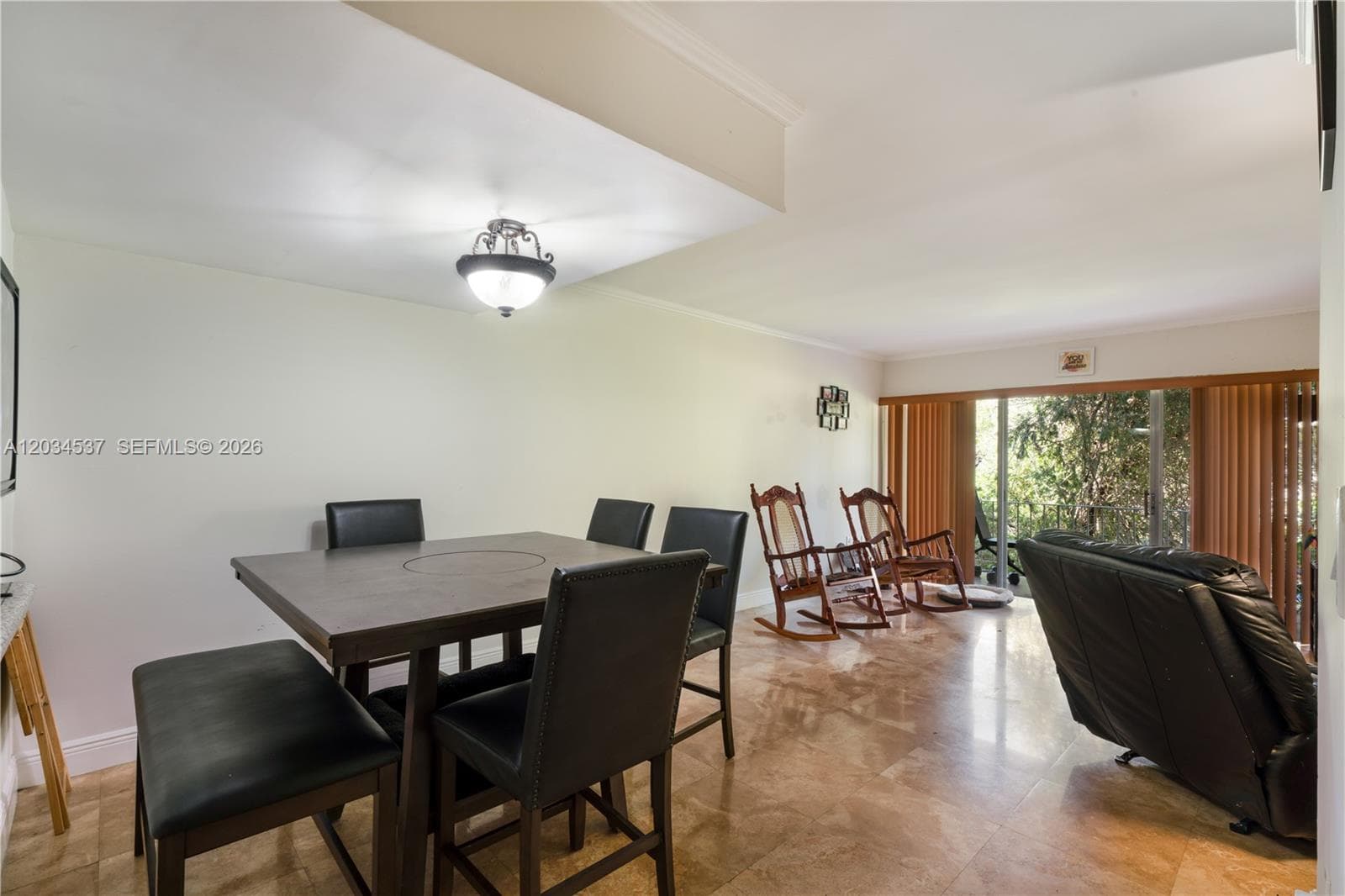 9371 Fontainebleau Blvd # I204, Miami FL 33172 — 8