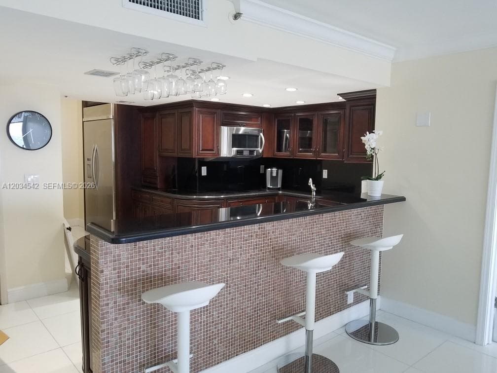 1717 N Bayshore Dr # 3646, Miami FL 33132 — 10